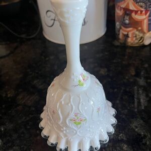 Fenton Spanish Lace Silvercrest Violets in the Snow Bell